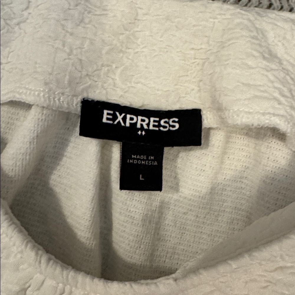 Express Textured Cap Sleeve Top | White Stretch Blouse | Size L - Picture 2 of 4
